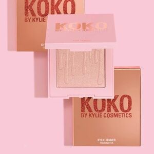 Koko by Kylie Cosmetics - Highlighter/Pressed Illuminating Powder - True Mama